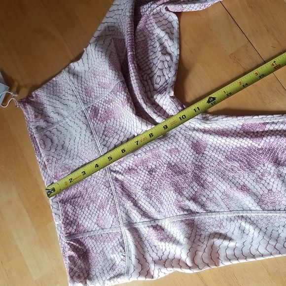 Varley Letelux Kensington Legging Tight in Coral Snake - Picture 8 of 14